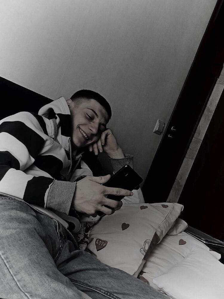  30780881  , 23 ,    -