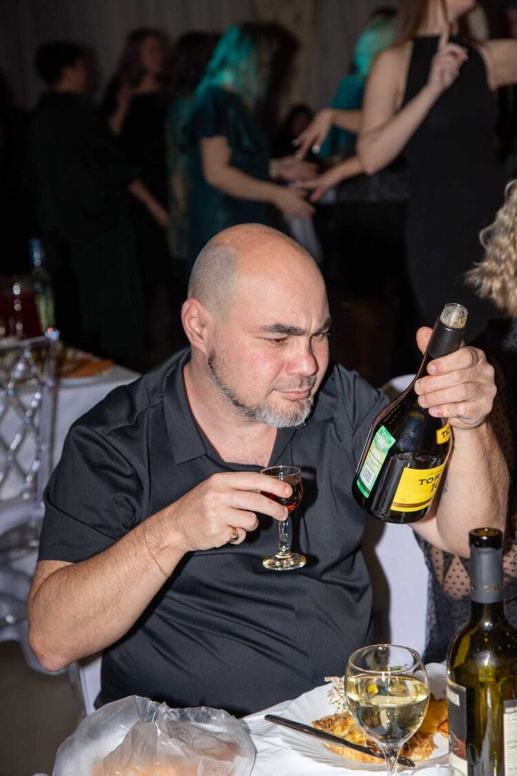  49388781  Eg_Anubis, 40 ,    