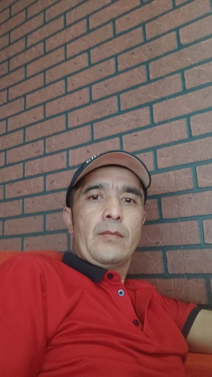  53499731  Emir, 43 ,    