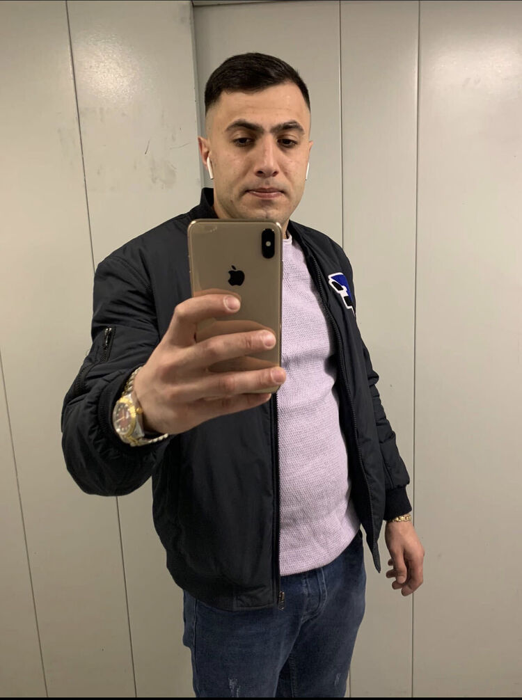  28088871  , 32 ,    