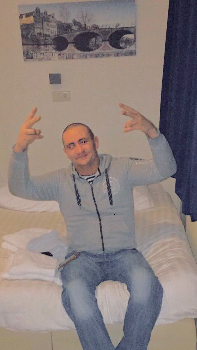  Koeln,   , 40 ,   