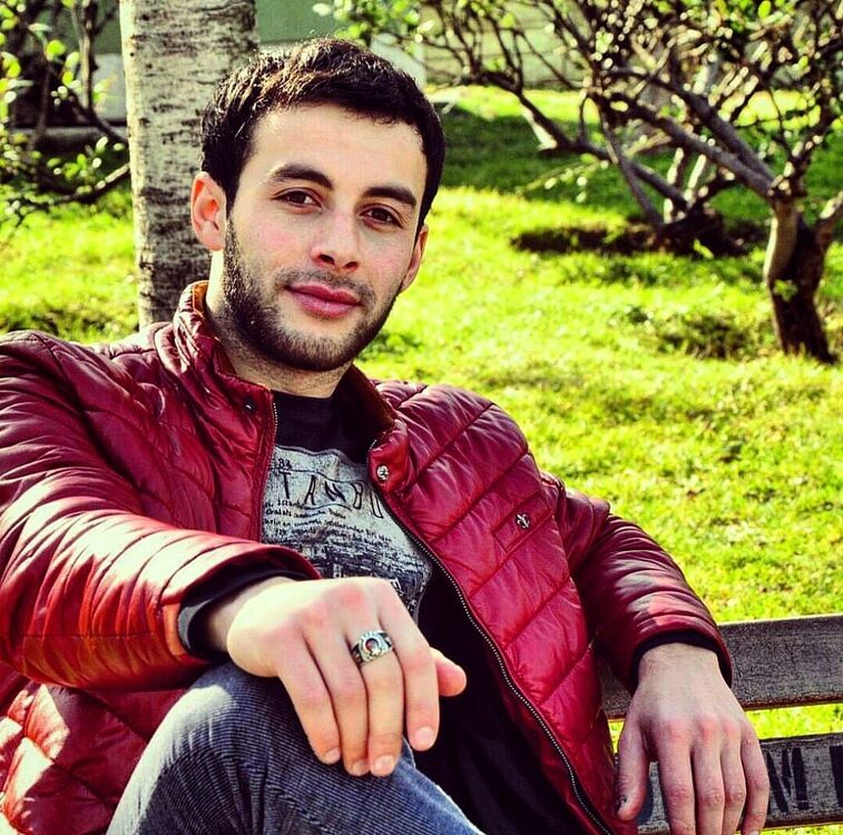  ,   Bekir, 33 ,   ,   , c 