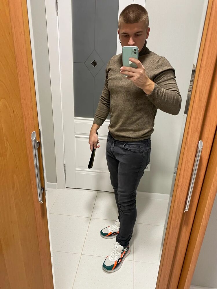  35609531  , 32 ,    