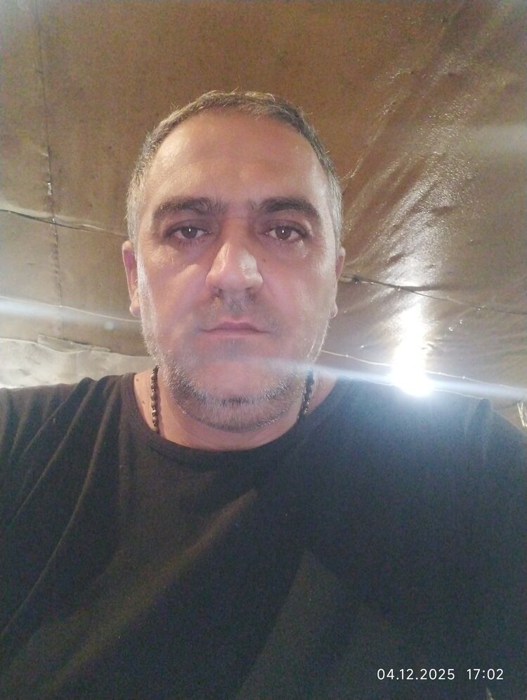  54711961  Beno, 46 ,    -