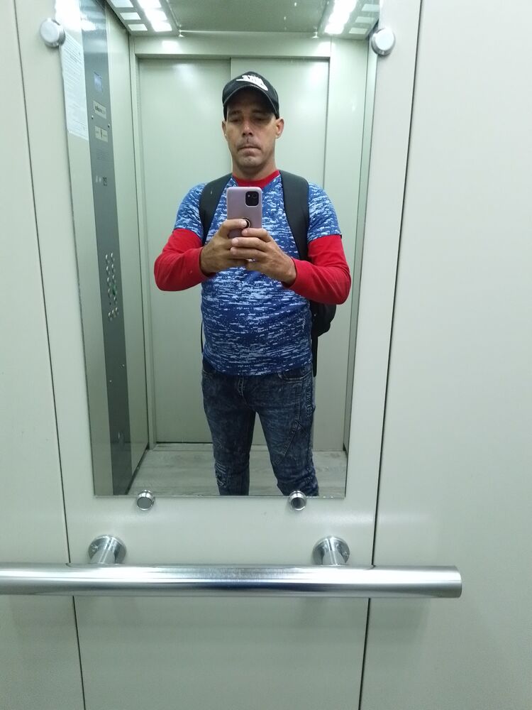  ,   Rafael, 41 ,   ,   