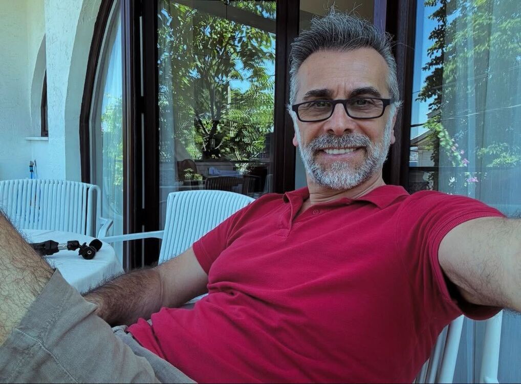  52769231  George, 48 ,    
