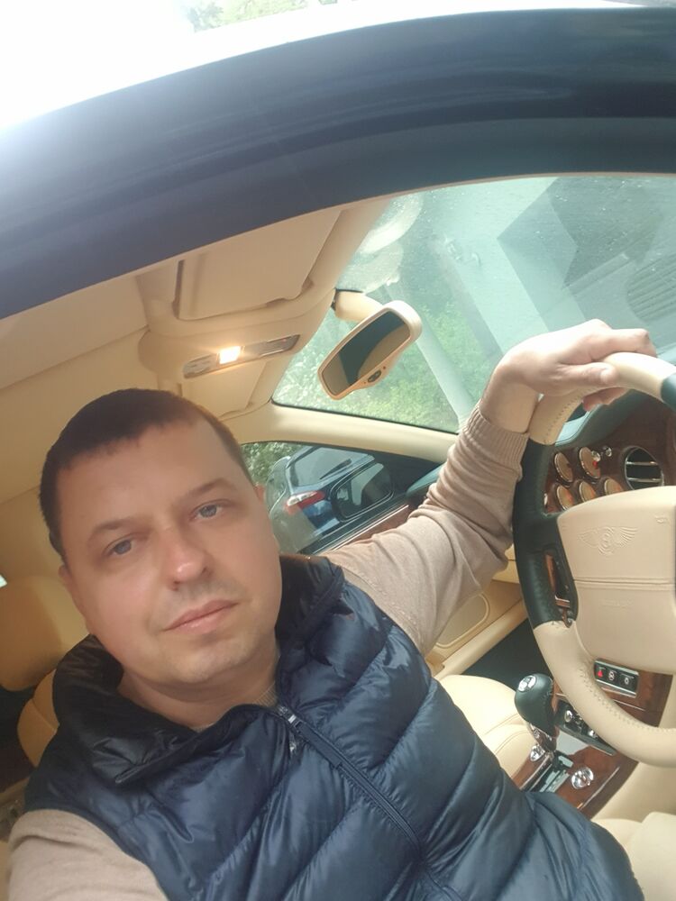 ���� 30450381 ������� �������, 44 ����, ���� ���������� � ������