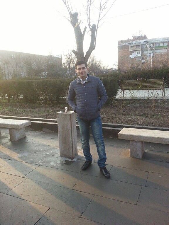  ,   Raf, 35 ,   ,   , c 