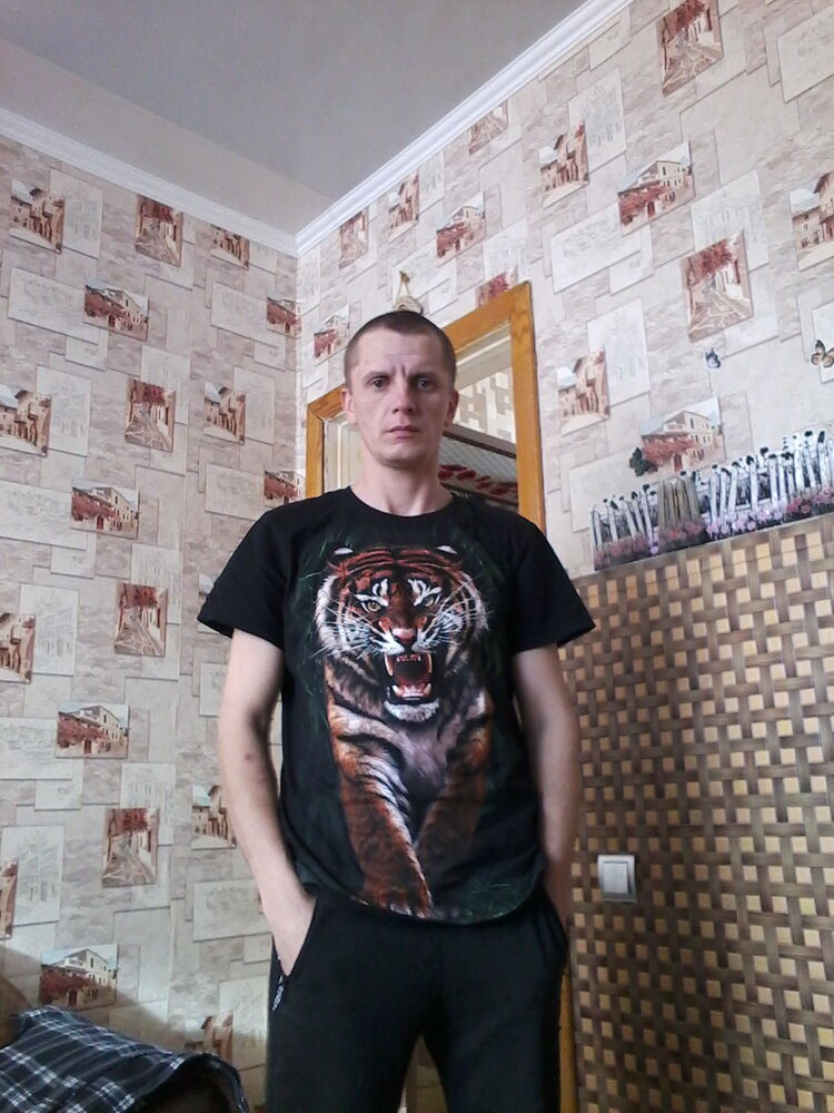  ,   Denis, 38 ,   