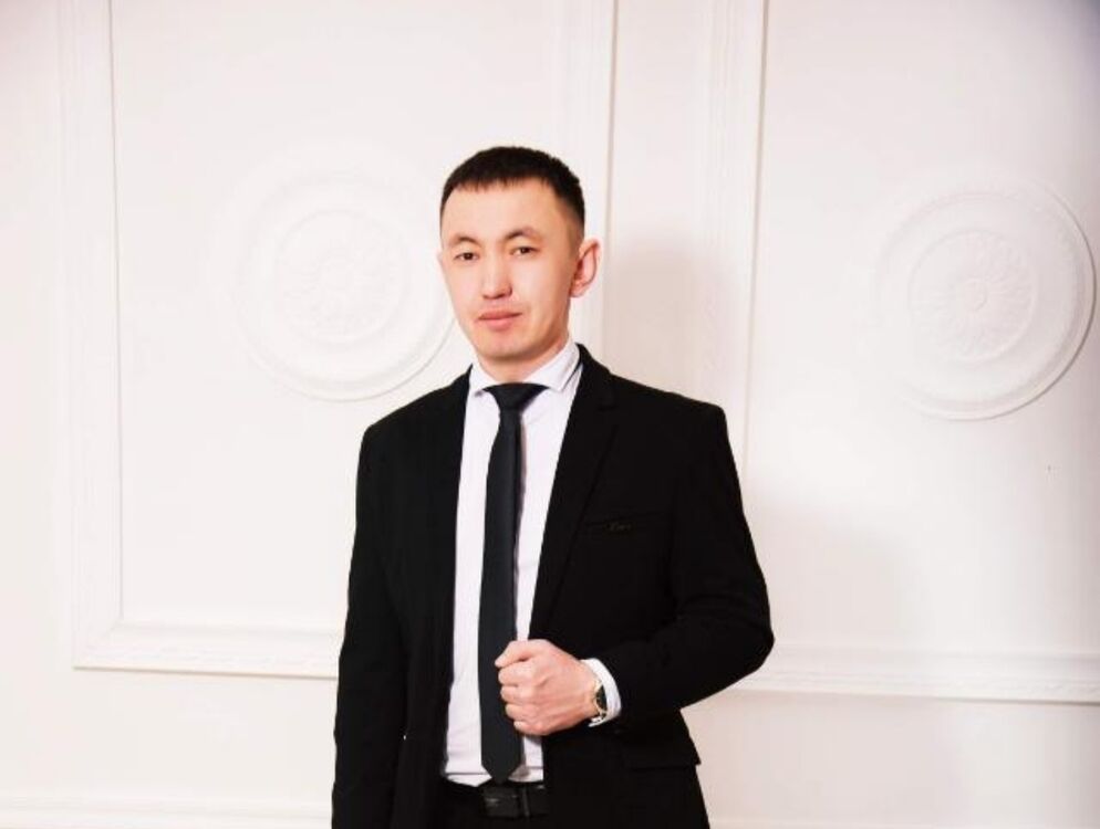  ,   Nursultan, 37 ,  