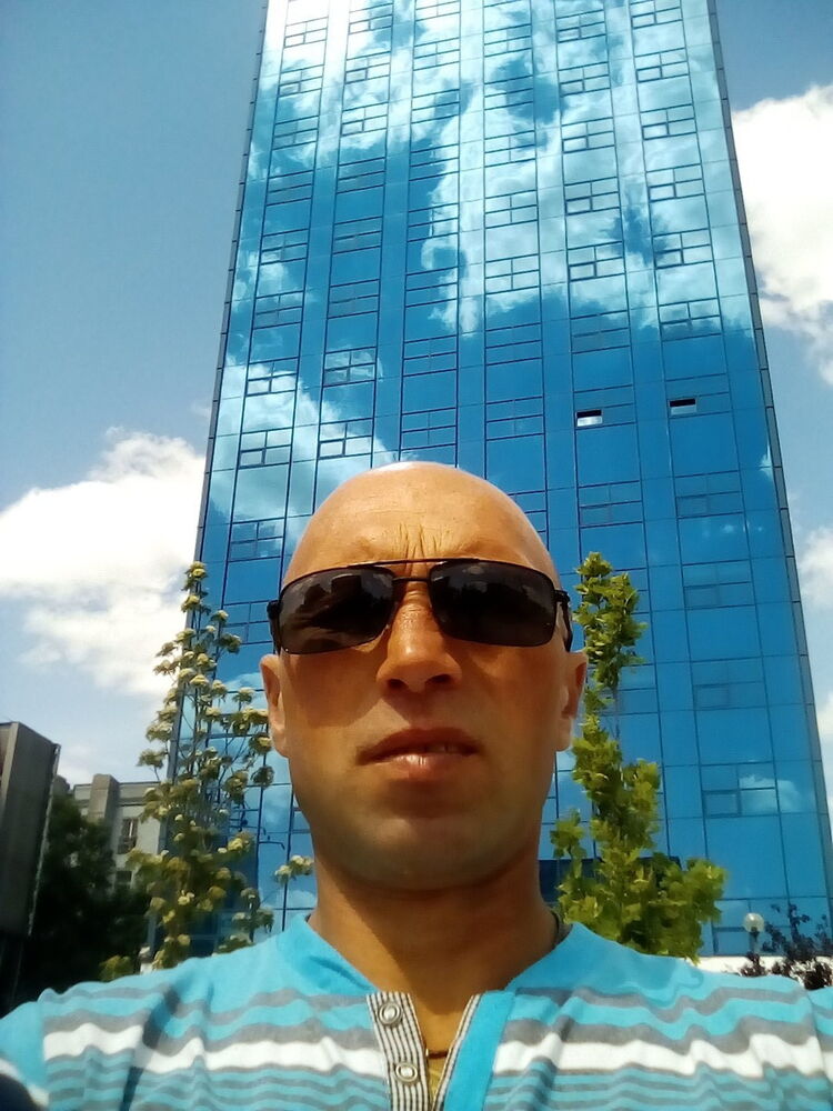  14049081  Tolik, 47 ,    
