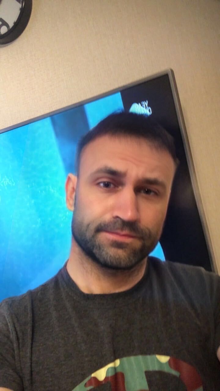  46818261  , 30 ,    