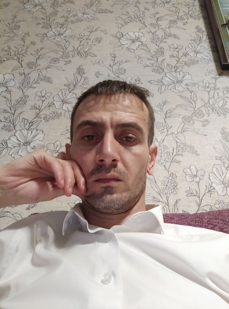  ,   Ruslan, 35 ,   ,   