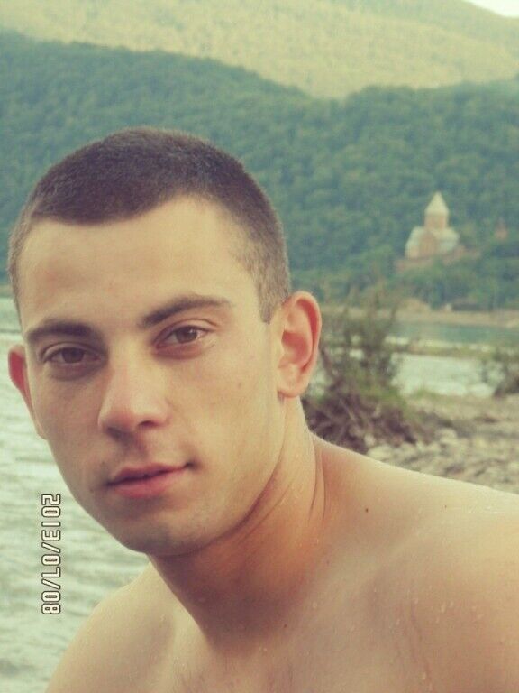  ,   Irakli, 33 ,   ,   , c 