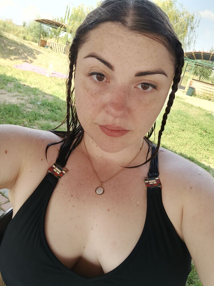  ,   Alexandra, 34 ,     , c 