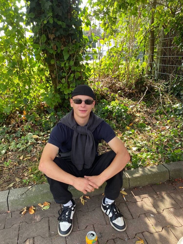  54353501  Serggi, 19 ,    Eichgraben