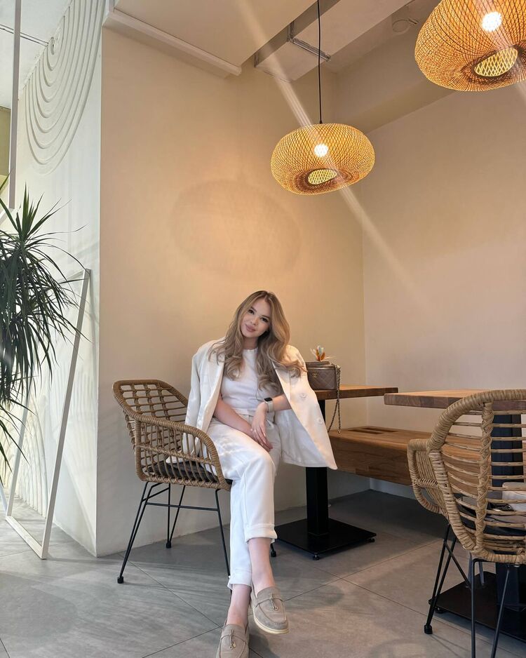  ,   , 23 ,   ,   
