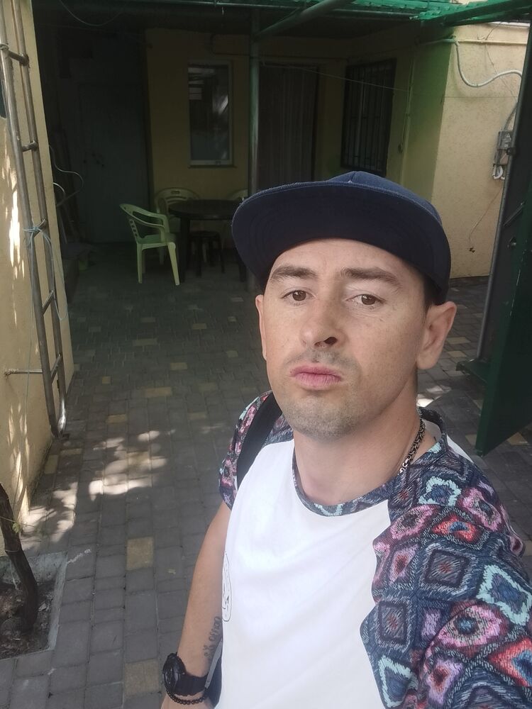 43967751  , 35 ,    