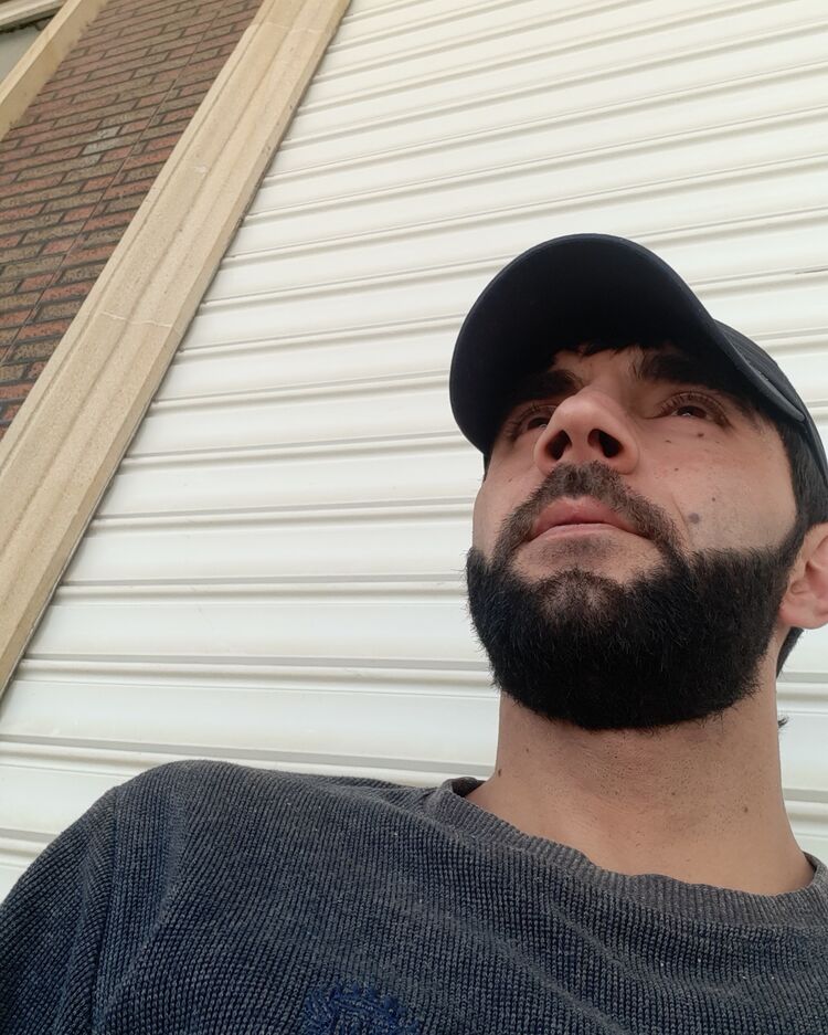  31868321  Turan, 33 ,    
