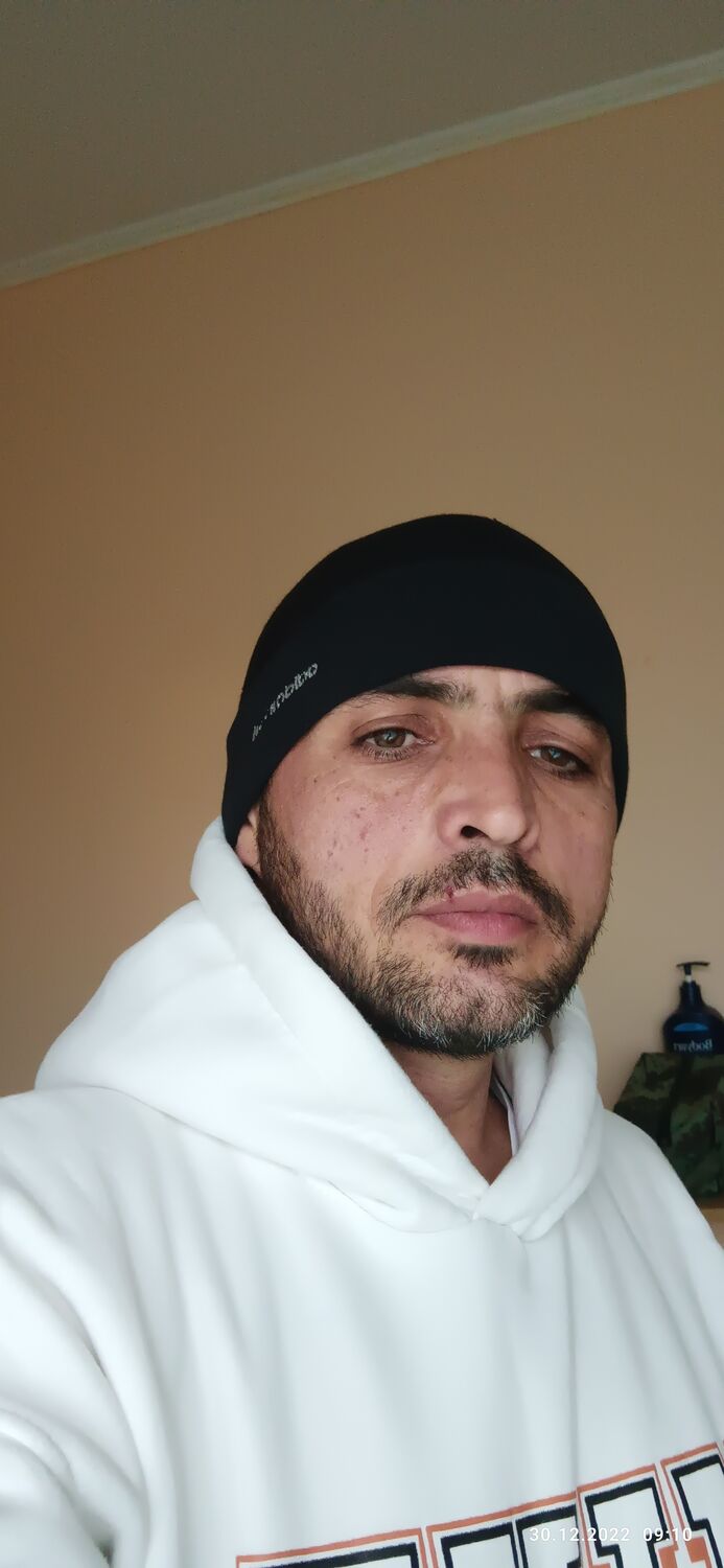 39373451  , 42 ,    