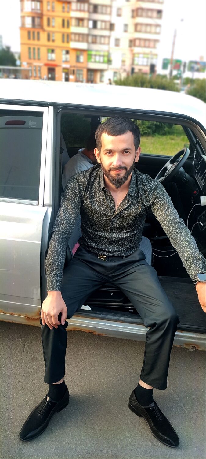  35394261  Orxan, 29 ,    -