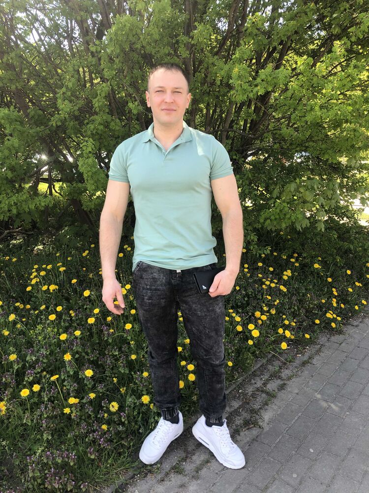  ,   Pavel, 31 ,   ,   