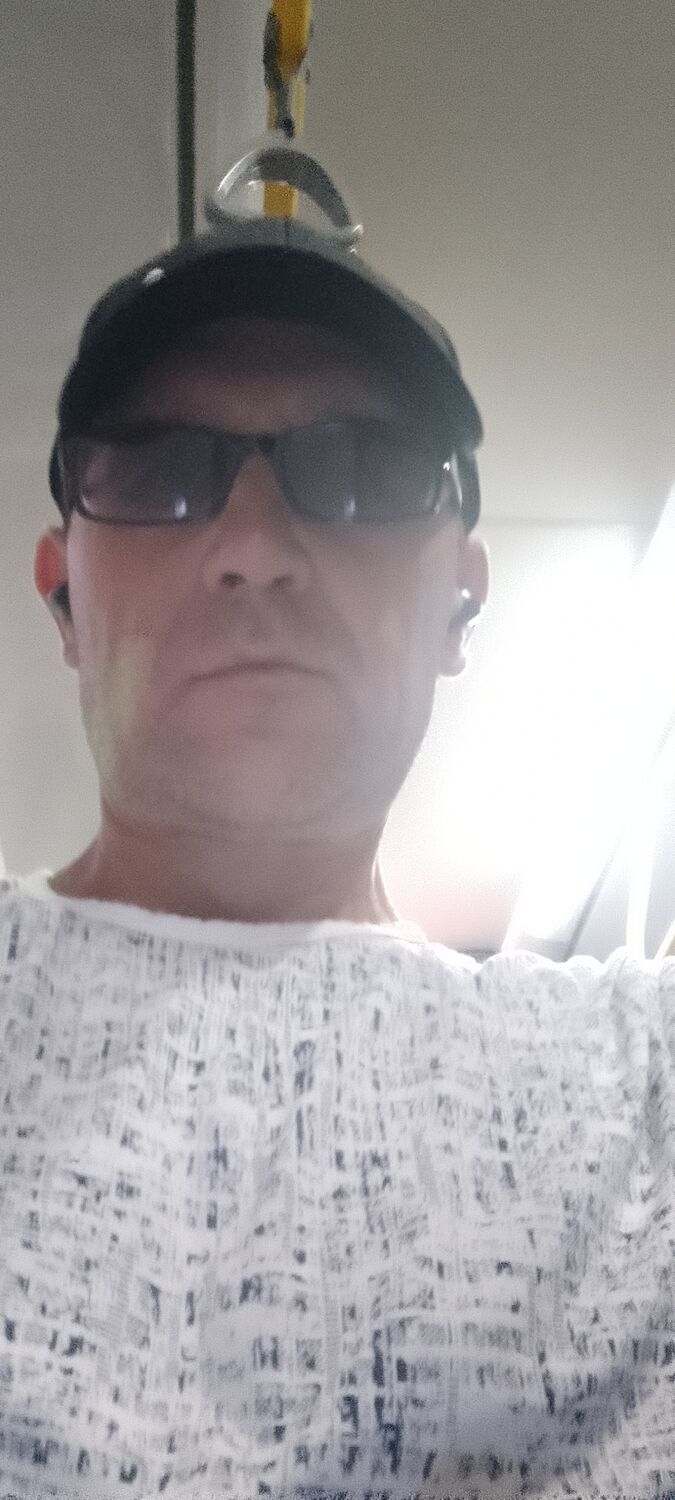  44644981  , 42 ,    --