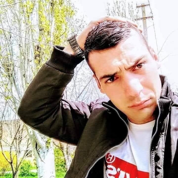  51051811  Ashot, 27 ,    