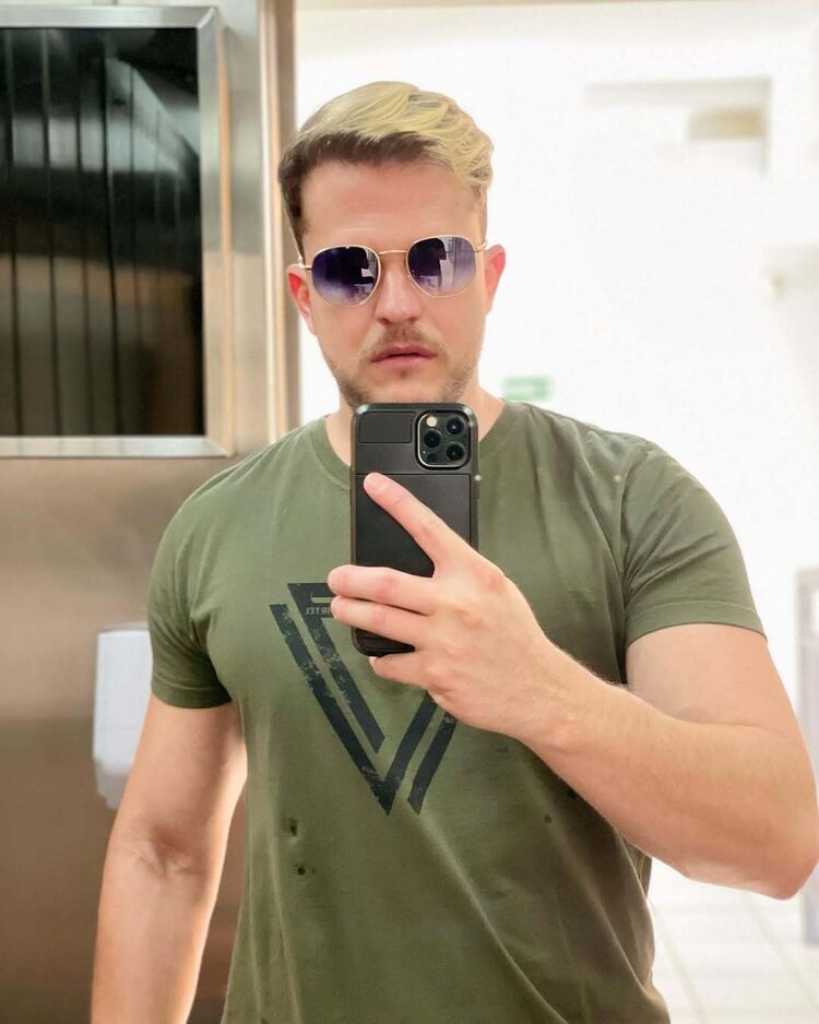 ���� 51673681 ������� ������, 38 ���, ���� ���������� � ������������