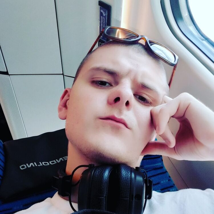  16964911  Max, 30 ,    Plzen