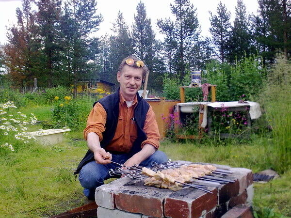  17444421  Mikhail, 55 ,    