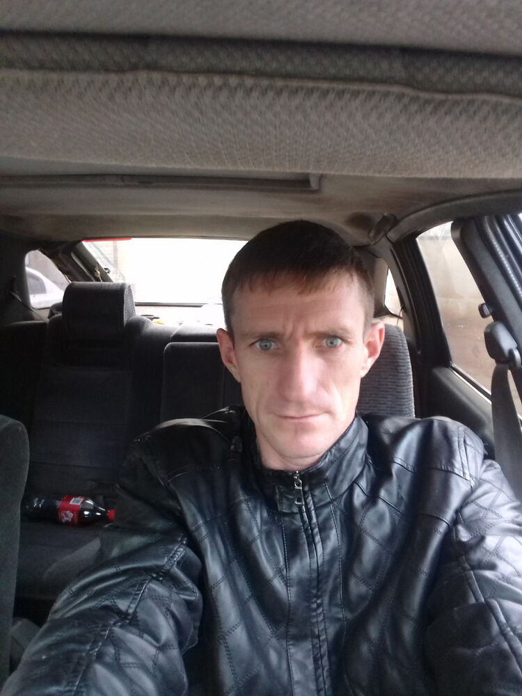  ,   Alex, 44 ,   