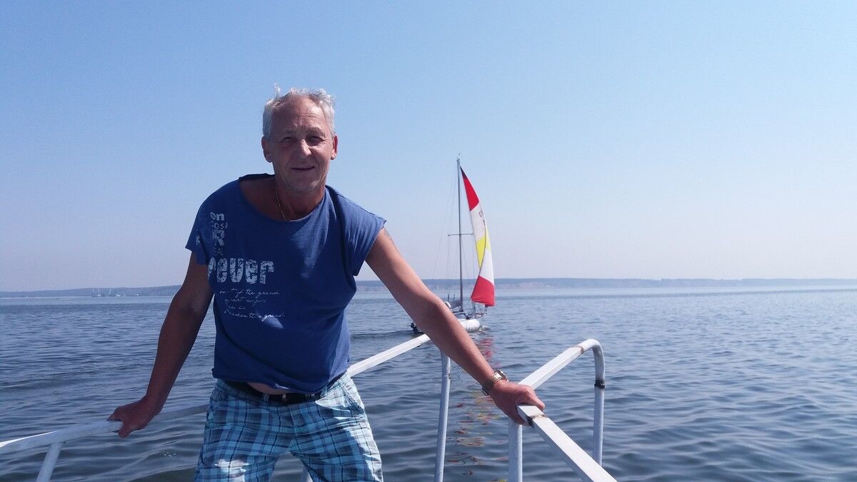  13158851  Valeri, 61 ,    
