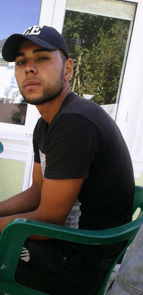  5793831  Dima, 32 ,    