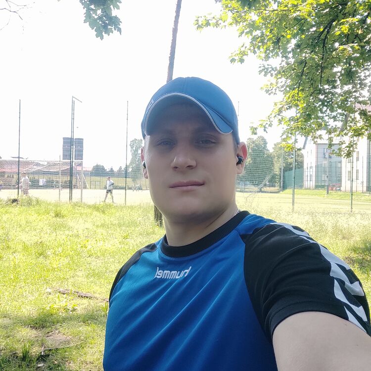  Tychy,   Yevhen, 33 ,   ,   