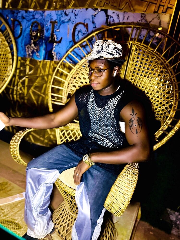 ���������� ������, ���� ����� Momo, 24 ����, ������������ ��� ������, ����� � ���������