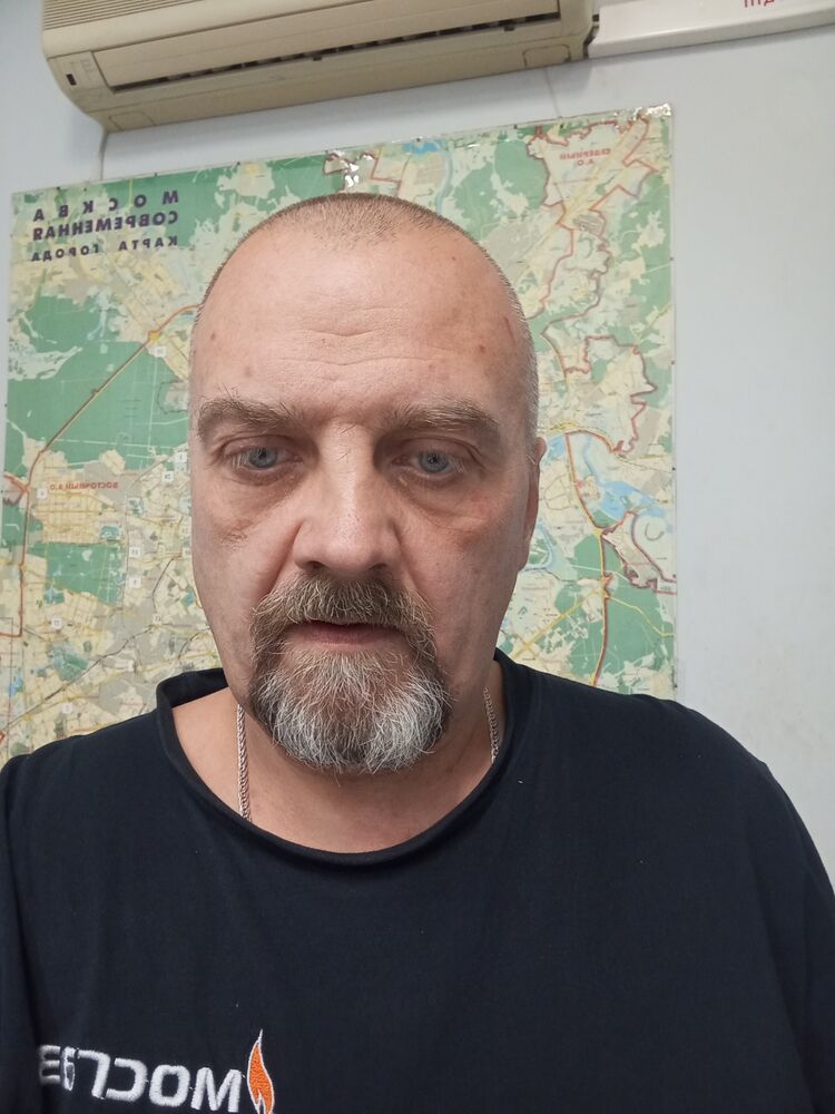  54639221  Antony, 46 ,    