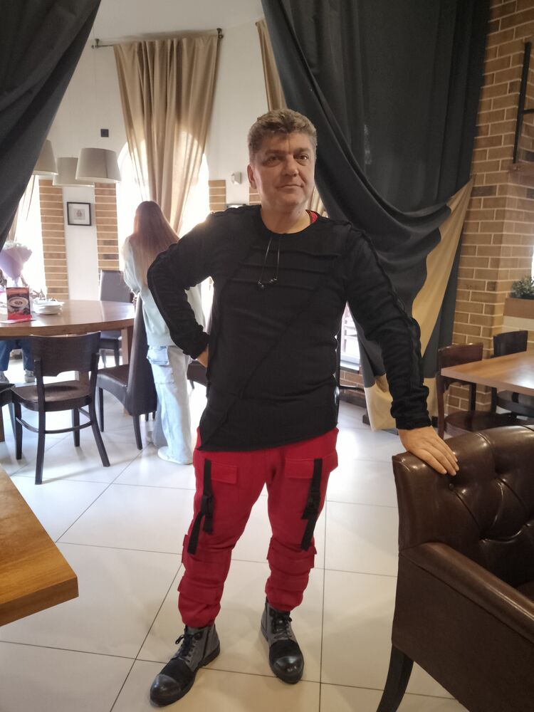  39525651  , 53 ,    