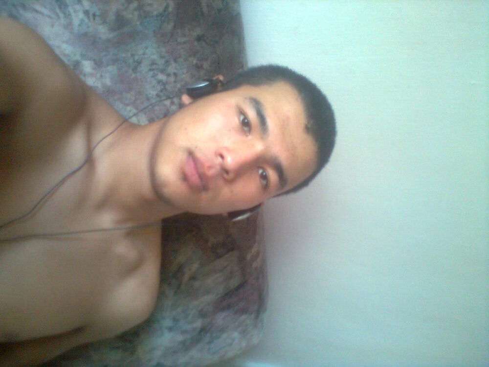  4620461  Adik, 30 ,    