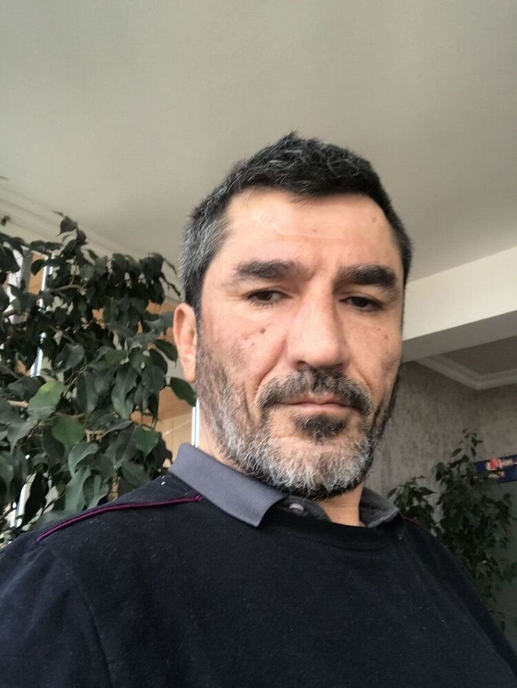 32037451  , 49 ,    