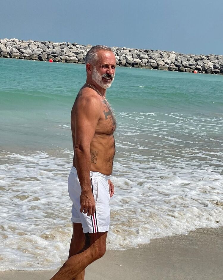  51614091  Steven, 65 ,    
