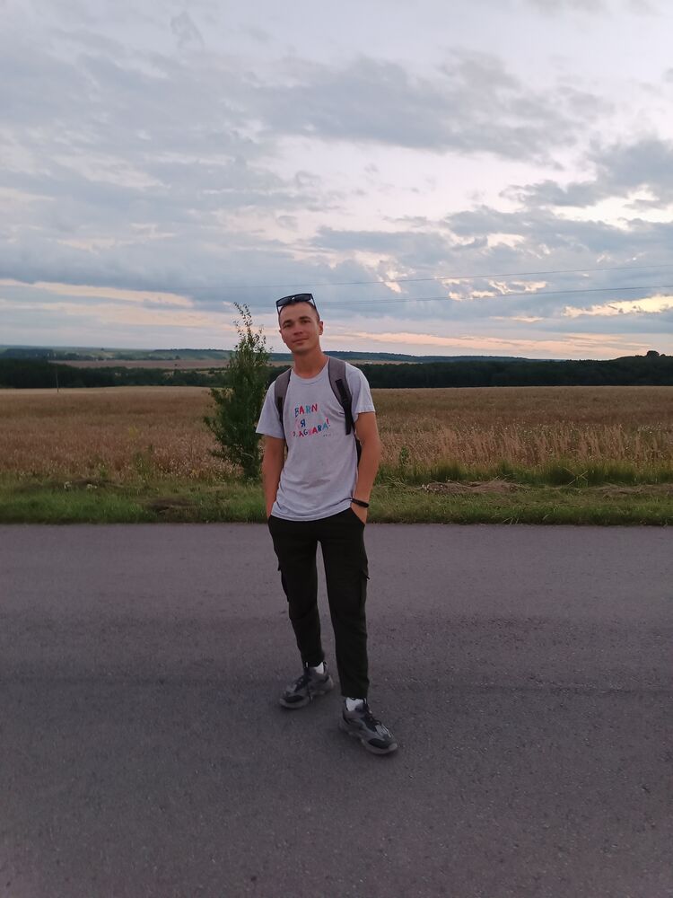  45757841  Ihor, 28 ,    