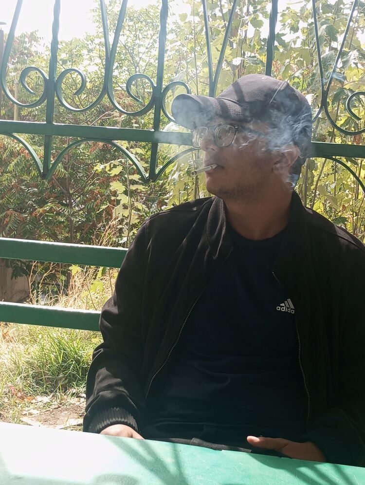  46257141  Gar, 18 ,    