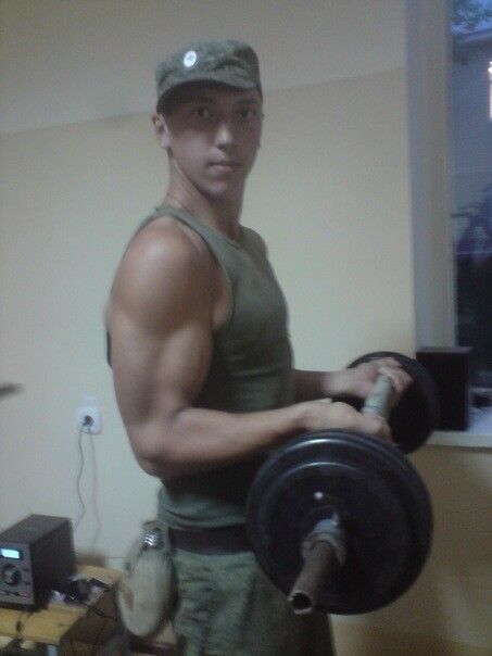  4004631  Ivan, 32 ,    