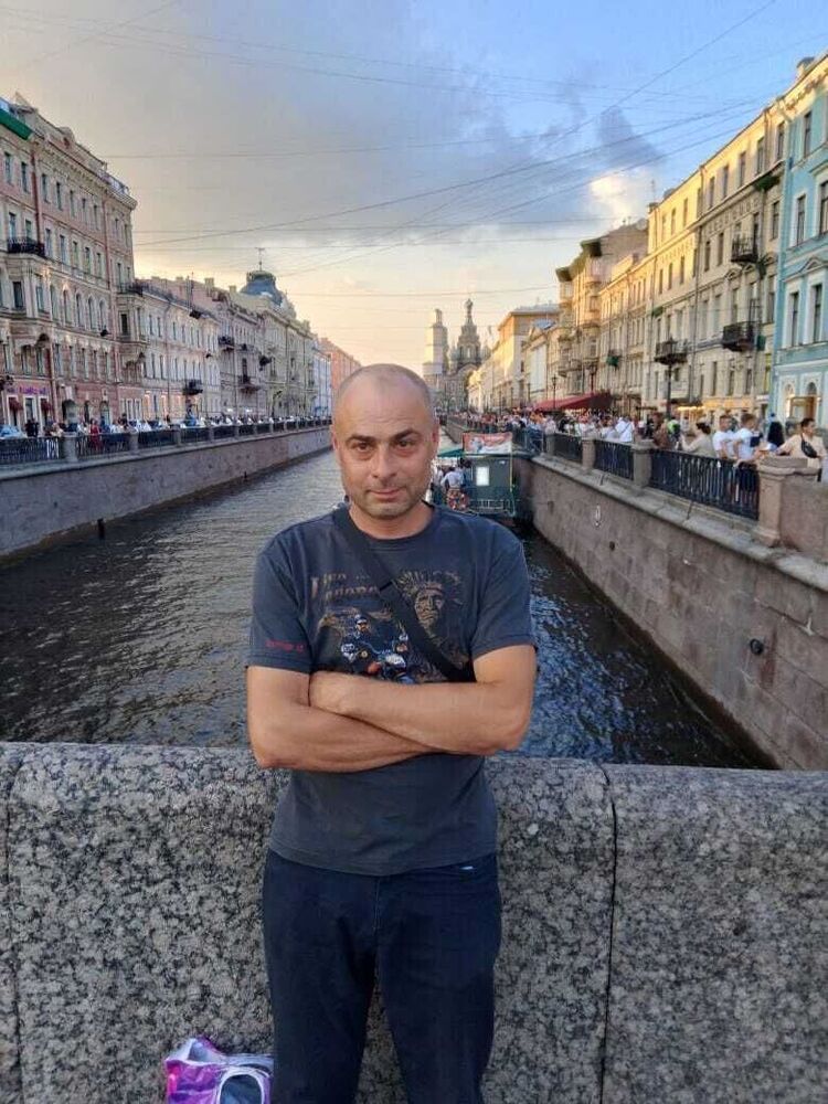 52888031  , 44 ,    
