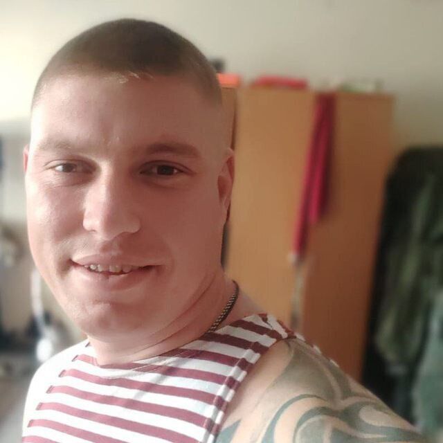  48276221  , 27 ,    