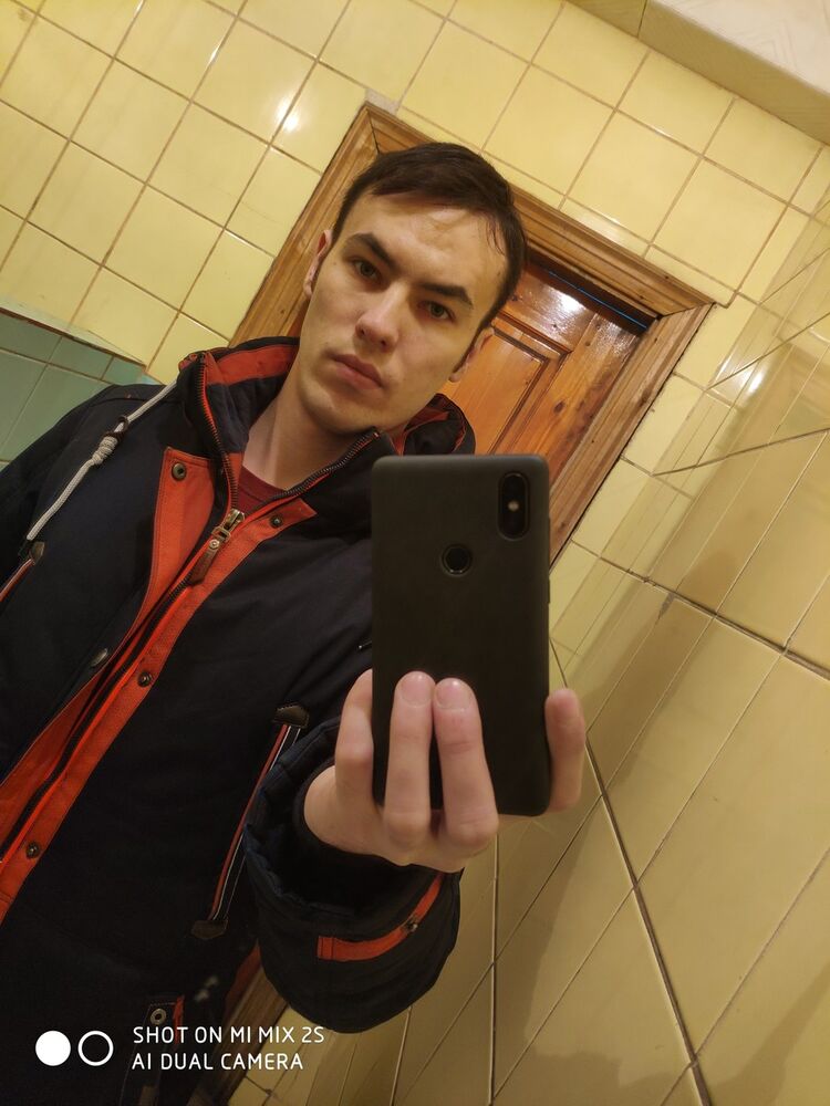  15325711  Oleg, 31 ,    