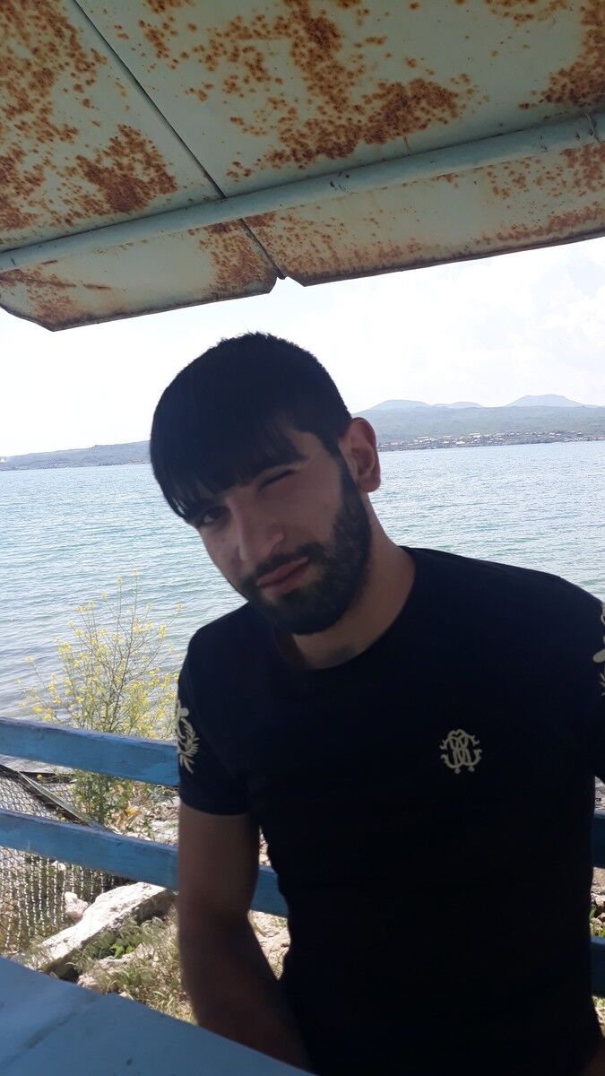  ,   Arman, 31 ,   