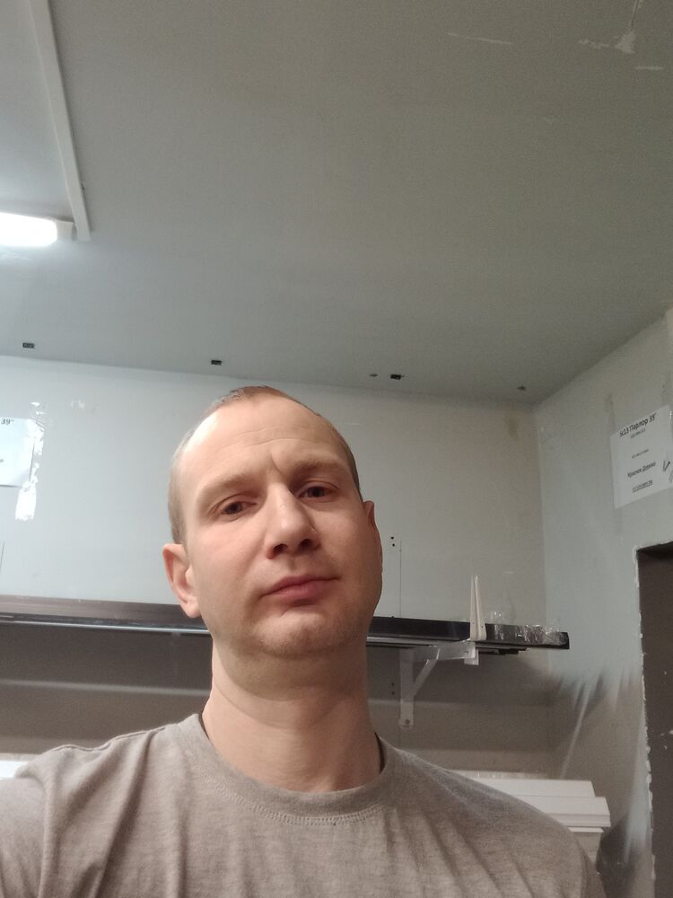  54158211  Aleksandr, 39 ,    