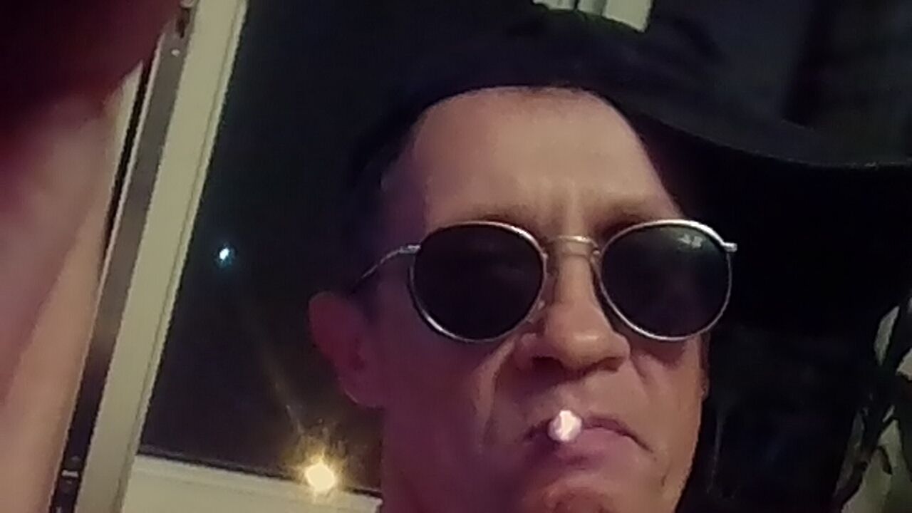  34878581  , 52 ,    